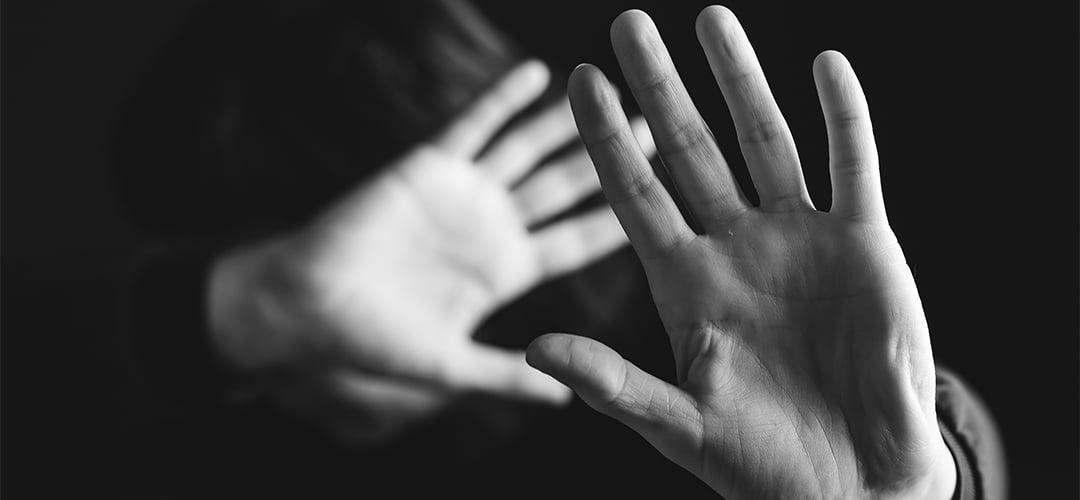 Mulher de 39 anos é agredida pelo marido em Marilândia do Sul e agressor foge da polícia