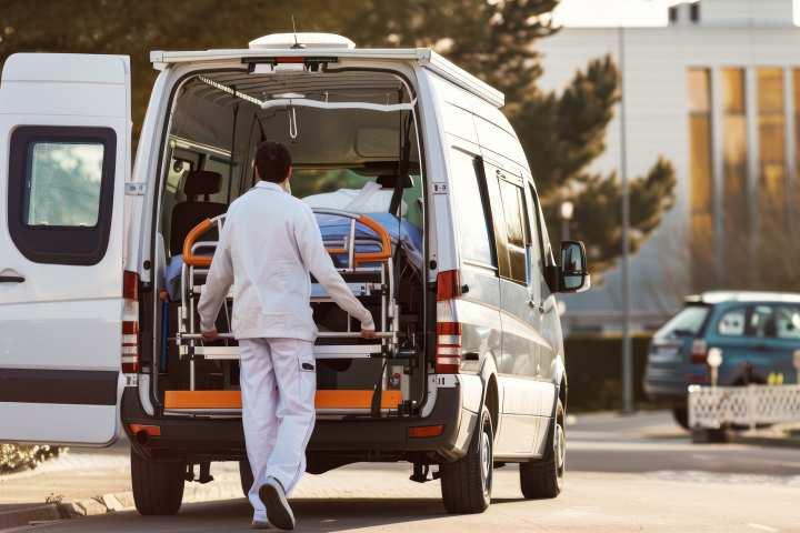 Mulher rouba carteira de idoso ao ser socorrido em Marilândia do Sul