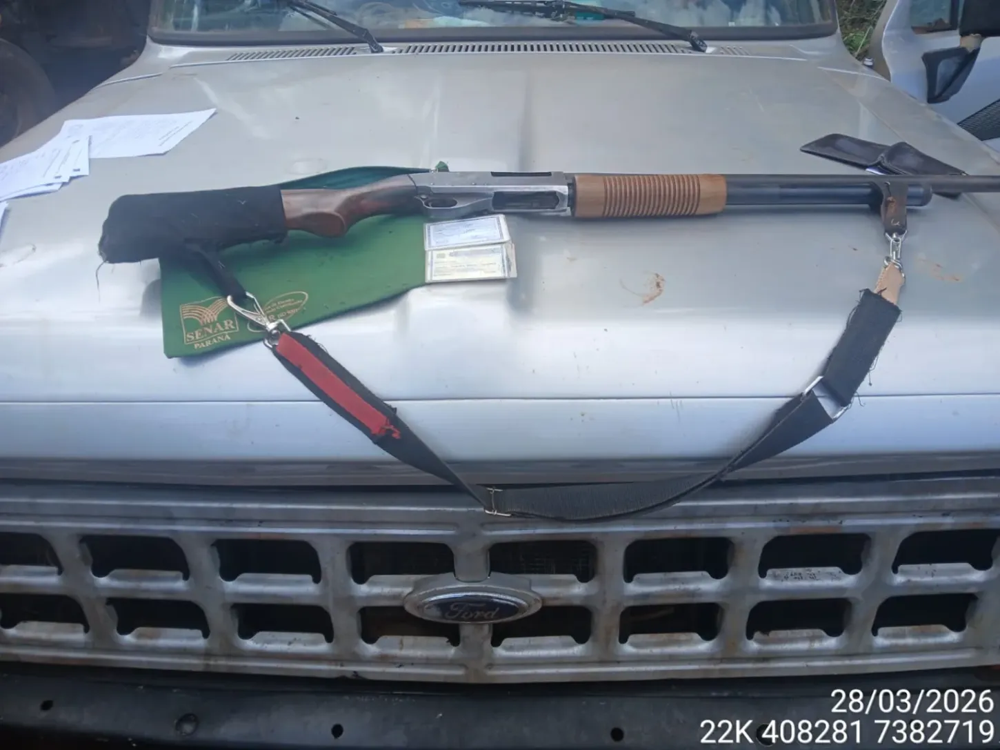 Polícia Ambiental prende caçador por porte irregular de espingarda em Bom Sucesso