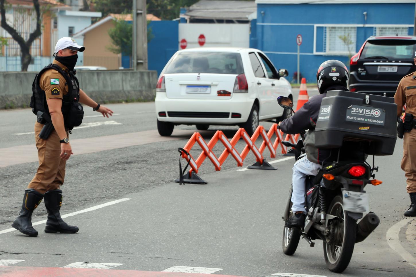 Polícia Militar intensifica fiscalizações e apreende veículos em infrações de trânsito no Vale do Ivaí