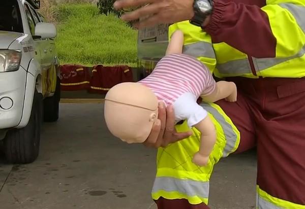 Policial salva bebê de 18 dias engasgado em Apucarana