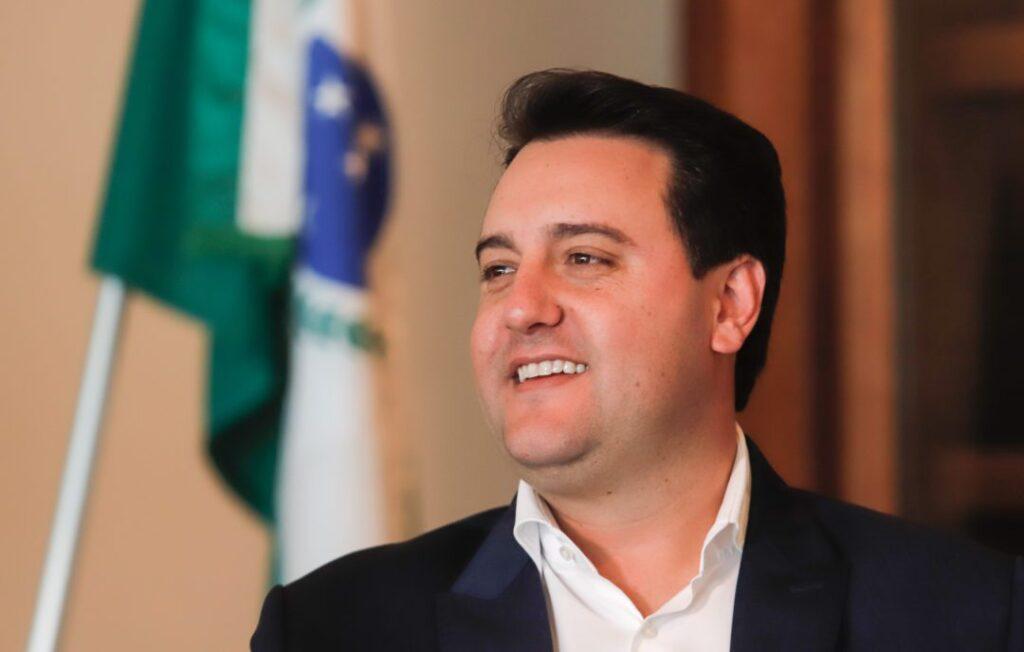 Ratinho Junior desiste da Presidência e fica no Paraná até 2026