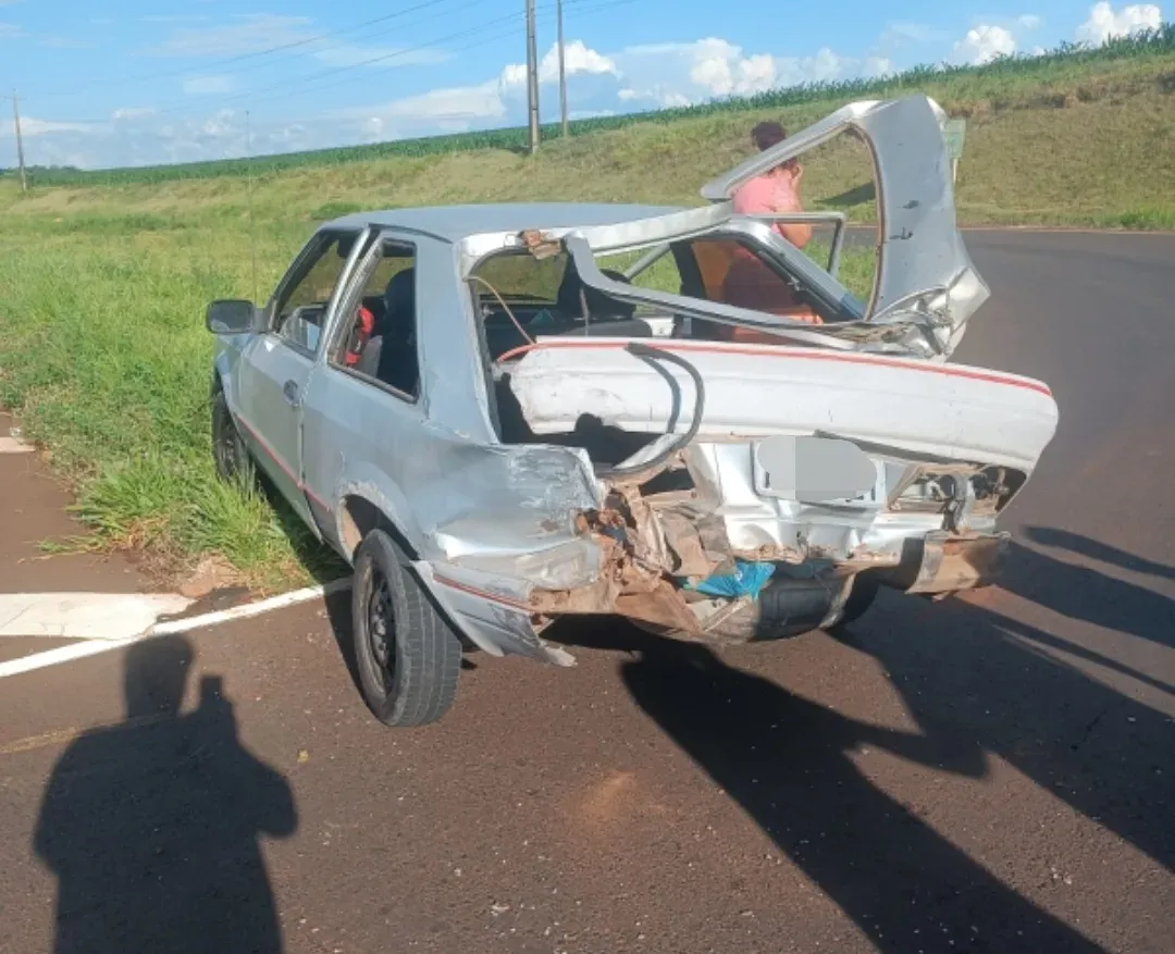 Acidente de trânsito marca domingo de Páscoa no trevo de Borrazópolis