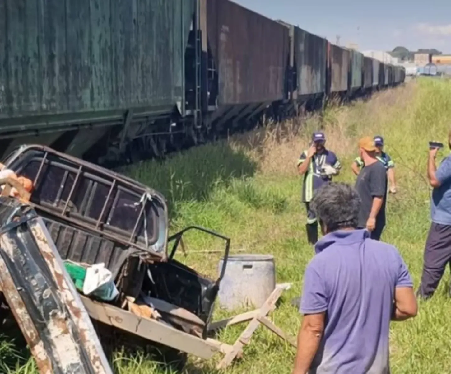 Acidente entre Trem e Carro em Passagem de Nível de Apucarana