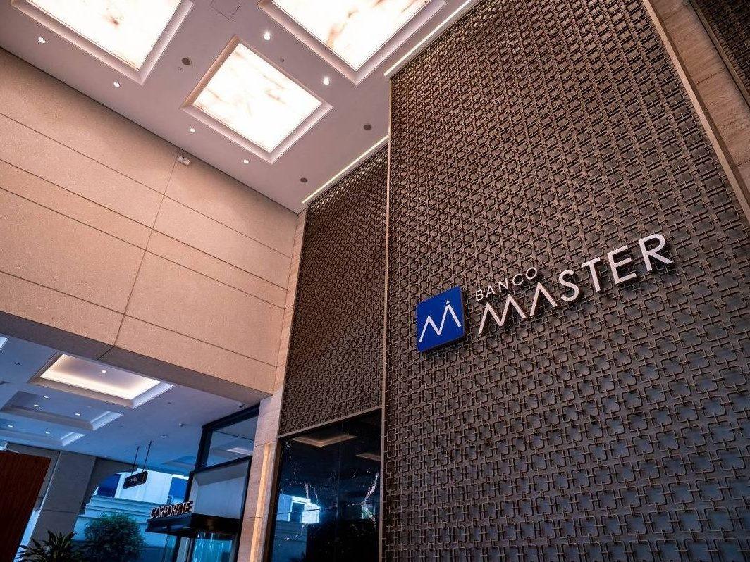 Banco Master pagou R$ 543 milhões a escritórios de advocacia ligados a políticos e ministros