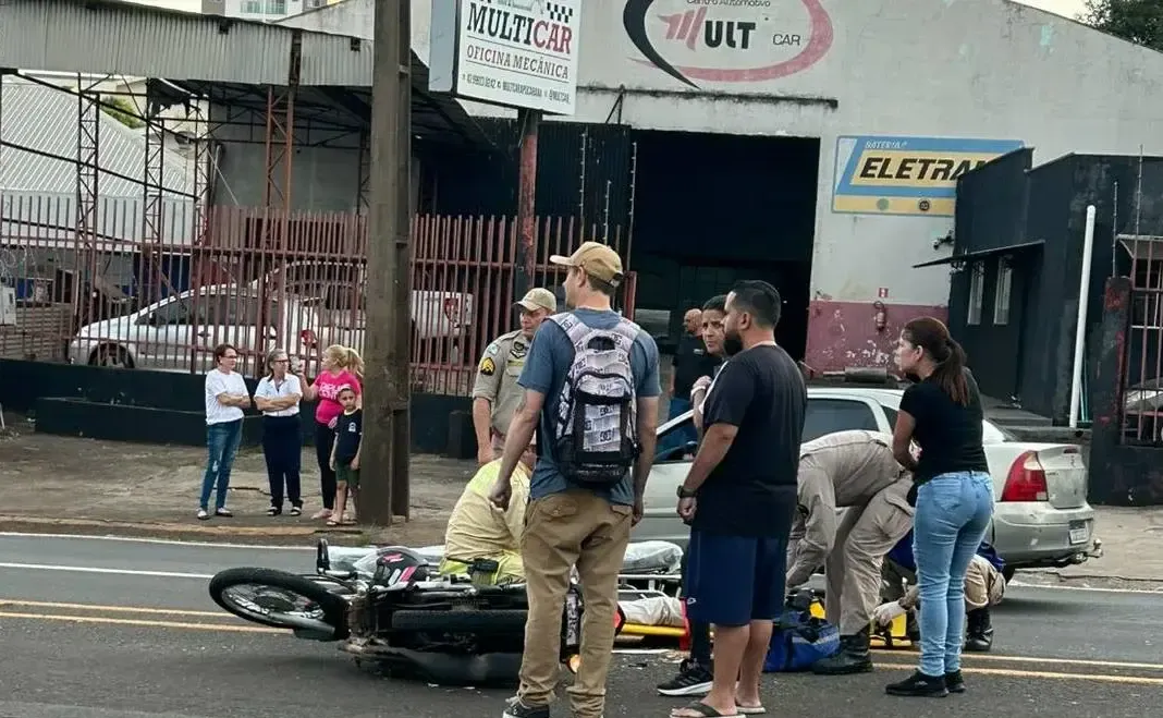 Colisão entre motos deixa dois feridos leves em Jandaia do Sul