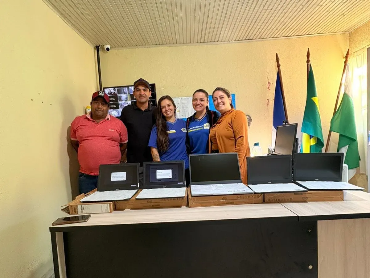 Escola Sandra Maria recebe 19 Chromebooks e impulsiona inclusão digital em Mauá da Serra