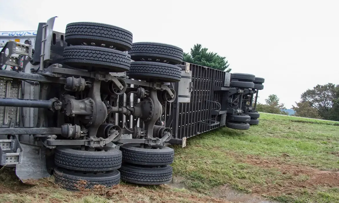 Feriado de Tiradentes tem 84 mortes nas rodovias federais, aponta PRF
