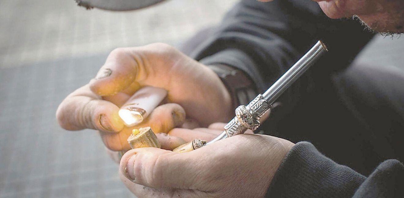 Filho viciado em crack furta fios de cobre da própria mãe em Apucarana