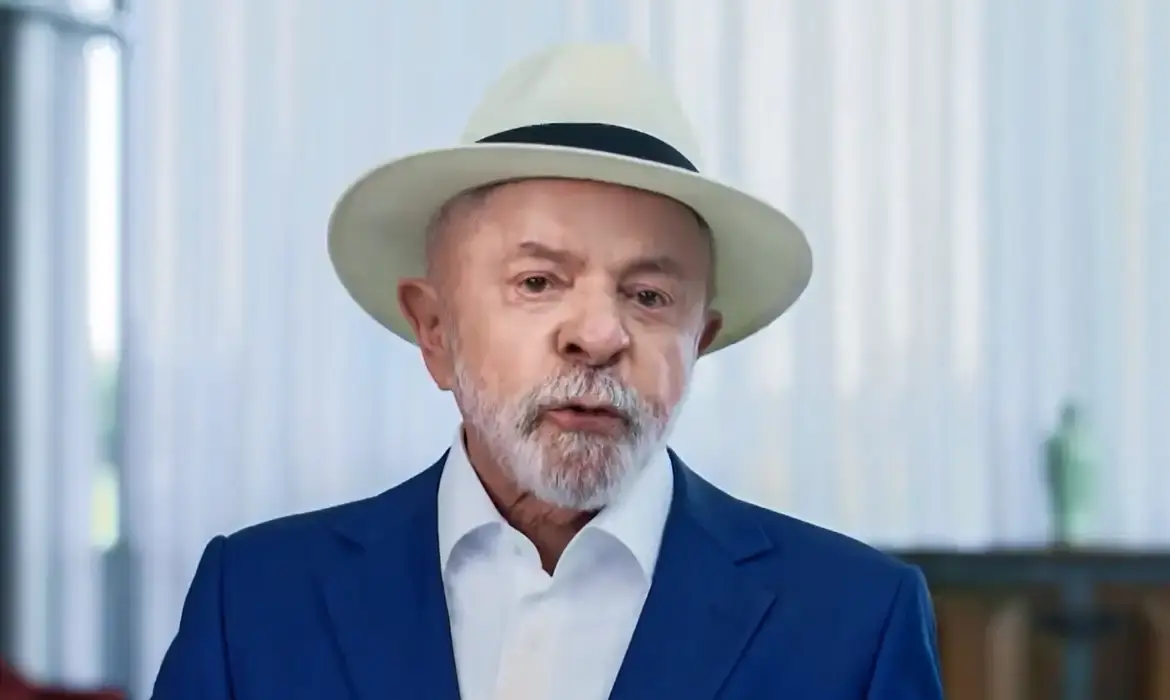 Lula anuncia Novo Desenrola Brasil e fim da escala 6x1 em discurso de Dia do Trabalhador