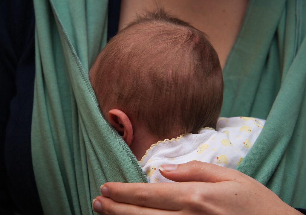 Mãe tenta fugir com bebê doente de hospital em Apucarana