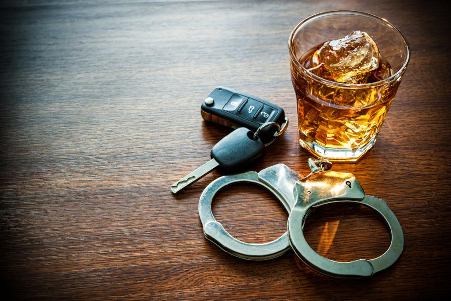 Motorista bêbado é preso dirigindo sem habilitação em Faxinal