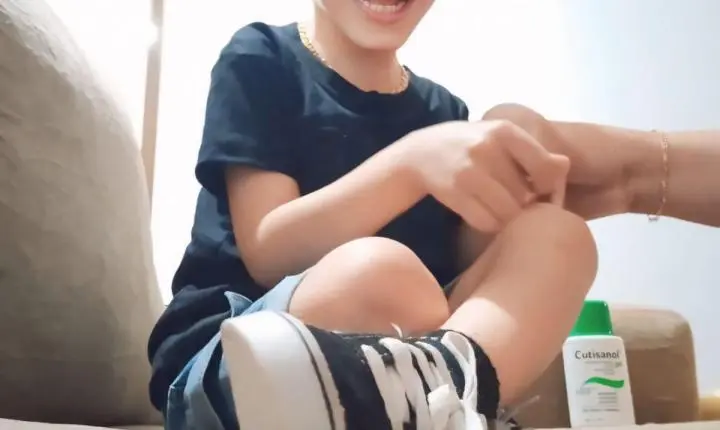 Família de John Emanuel Nunes lança campanha por carrinho postural especializado
