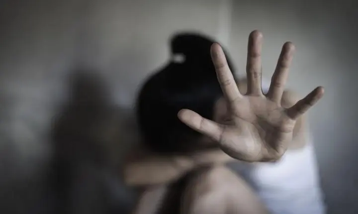 Filho agride e ameaça mãe por dinheiro para drogas em Cambira