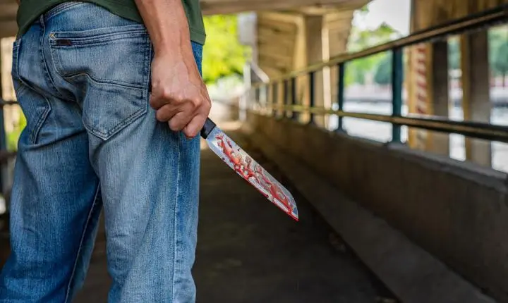 Homem é esfaqueado em frigorífico abandonado de Apucarana