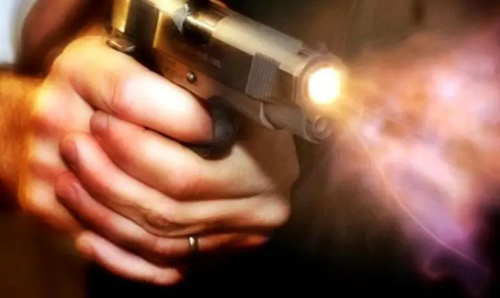 Homem é preso por posse ilegal de arma de fogo caseira após denúncia de disparos em Mauá da Serra