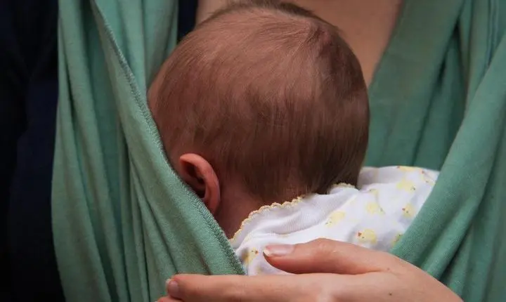 Mãe tenta fugir com bebê doente de hospital em Apucarana