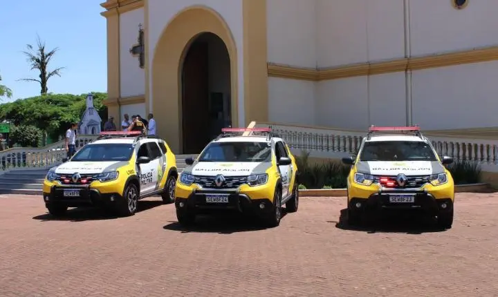 Polícia Militar intensifica fiscalizações e apreende veículos irregulares em Marumbi, Jandaia do Sul e Apucarana